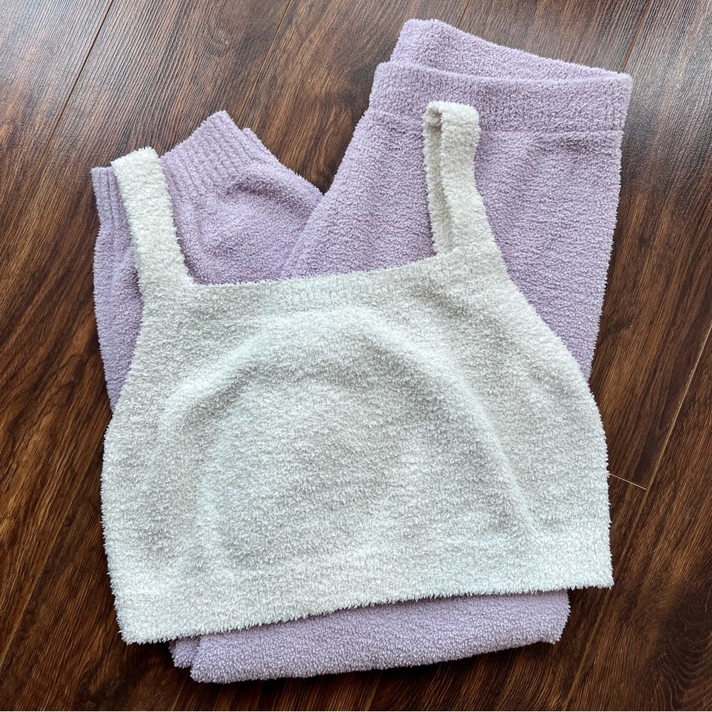 Uniqlo White and Lavender Cozy Lounge Set